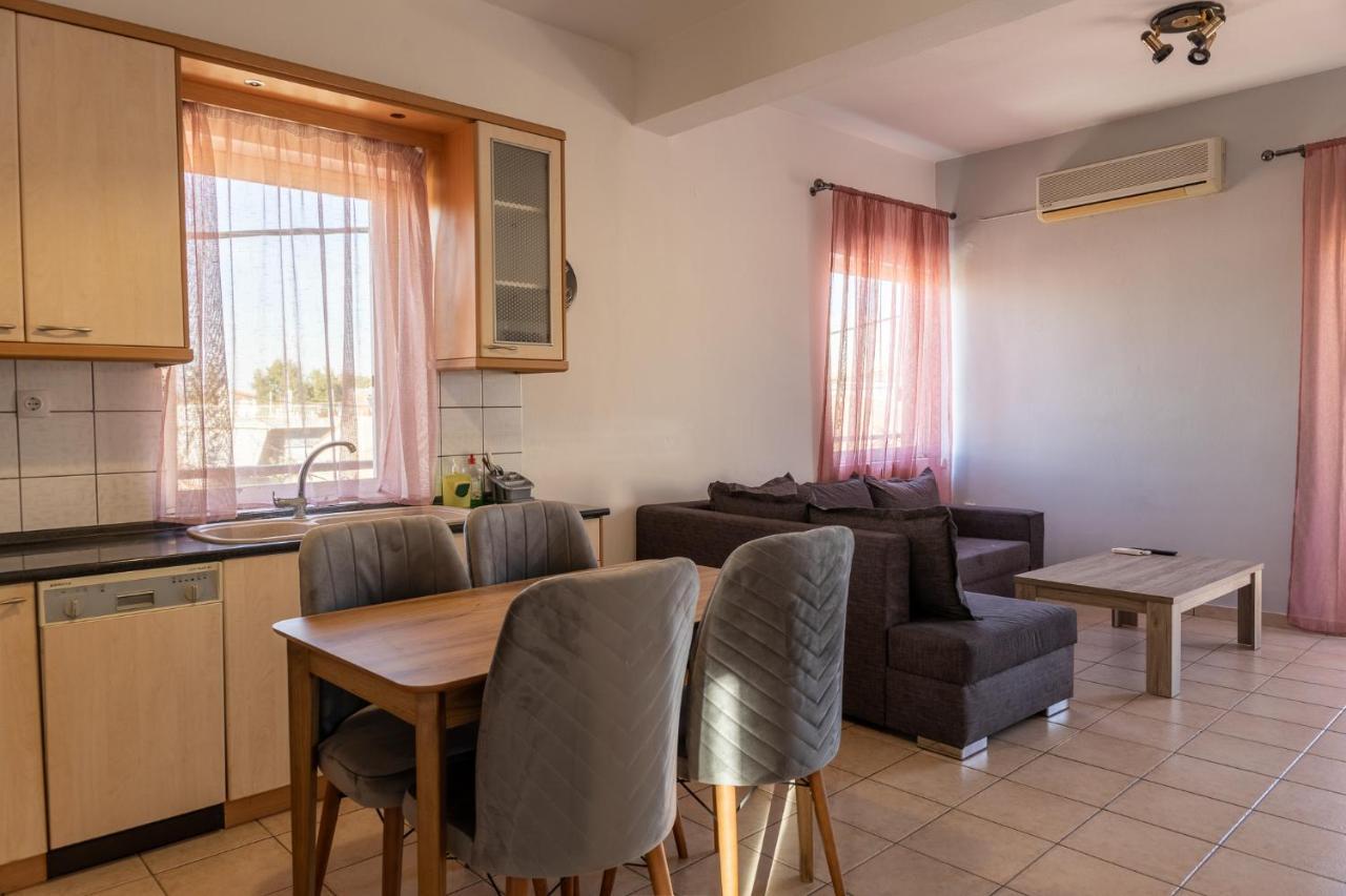 Deluxe Apartment La Larissa Exteriör bild