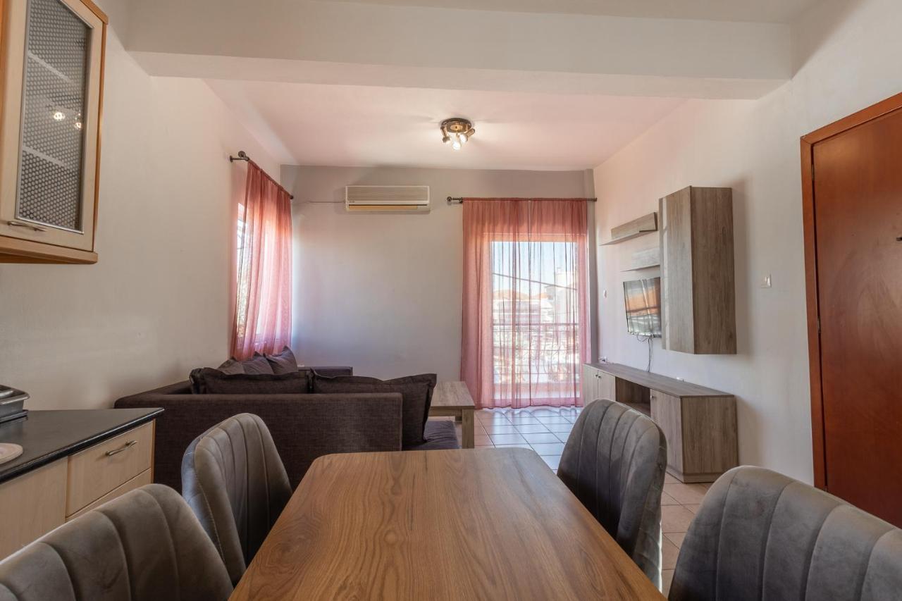 Deluxe Apartment La Larissa Exteriör bild